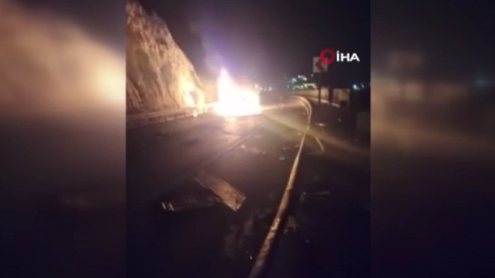 Alanya’da takla atan otomobil alev aldı: 2 ölü, 3 ağır yaralı