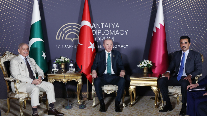 Erdoğan, Pakistan Başbakanı Şerif ve Katar Emiri Al Sani ile görüştü
