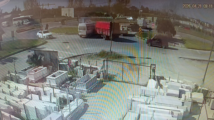 Manavgat’ta Kamyon ile Kamyonet Çarpıştı