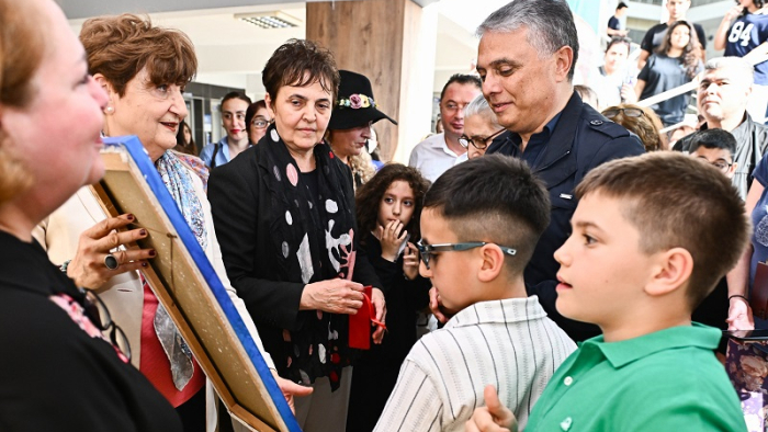 "Geleceğin Renkleri" Muratpaşa'da kapılarını açtı