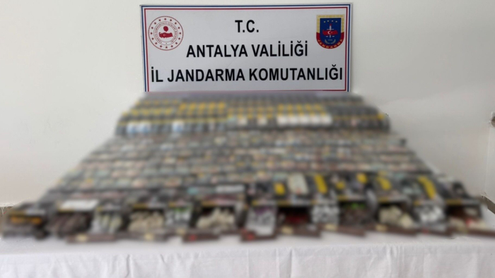 Manavgat’ta Kaçak Sigara Operasyonu: 630 Bin TL’lik Ürün Ele Geçirildi