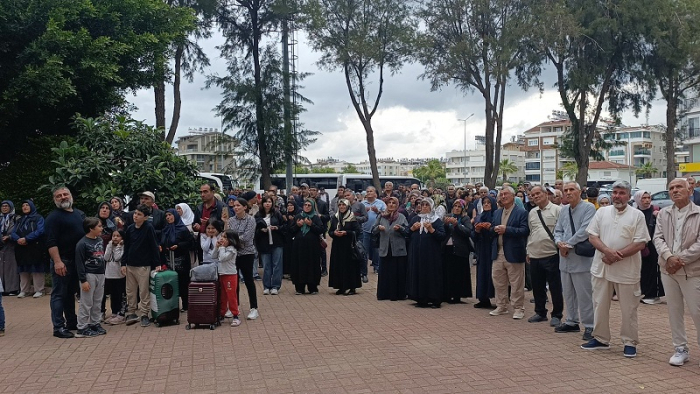Manavgatlı hacı adayları kutsal topraklara uğurlandı