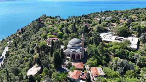 Alanya’daki 800 Yıllık Süleymaniye Camii’ne Yoğun İlgi