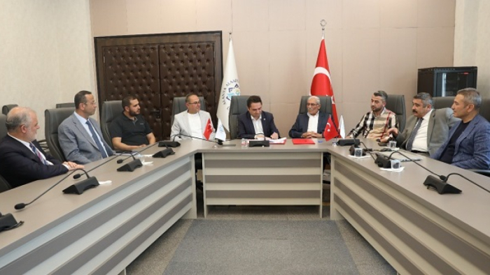 Alanyalı hayırseverden ALKÜ'ye bina bağışı