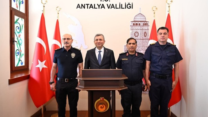 Vali Şahin: "Hedefimiz Antalya’da deniz hep temiz"