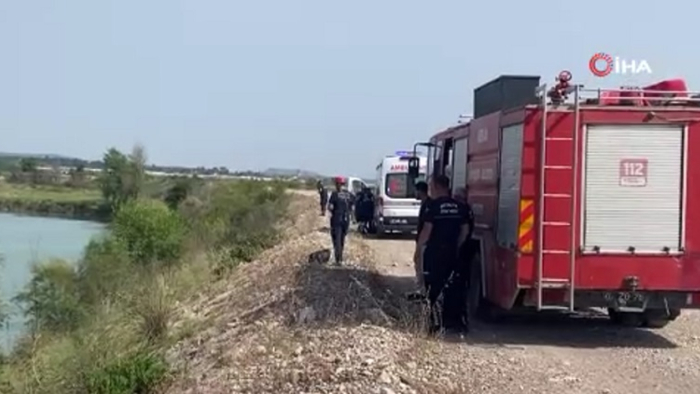 Antalya'da Çaya Giren Genç Gözden Kayboldu