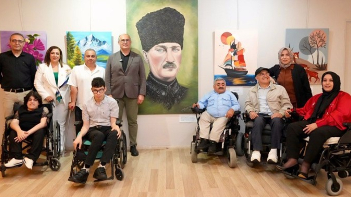 Alanya'da Sanatın Gücüyle Engeller Kalkıyor
