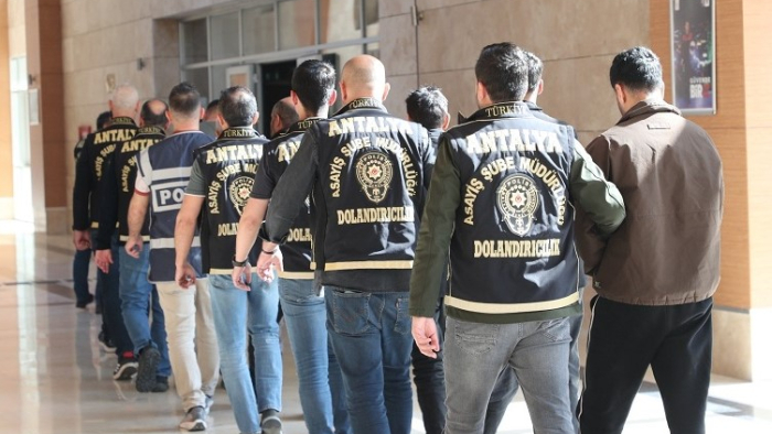 Antalya Merkezli 8 İlde 50 Milyonluk Vurgun: 14 Tutuklama!