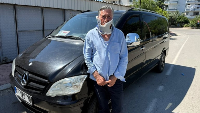 Tur şoförü, VIP transfer hizmeti verdiği Litvanyalı boksör tarafından hastanelik edildi