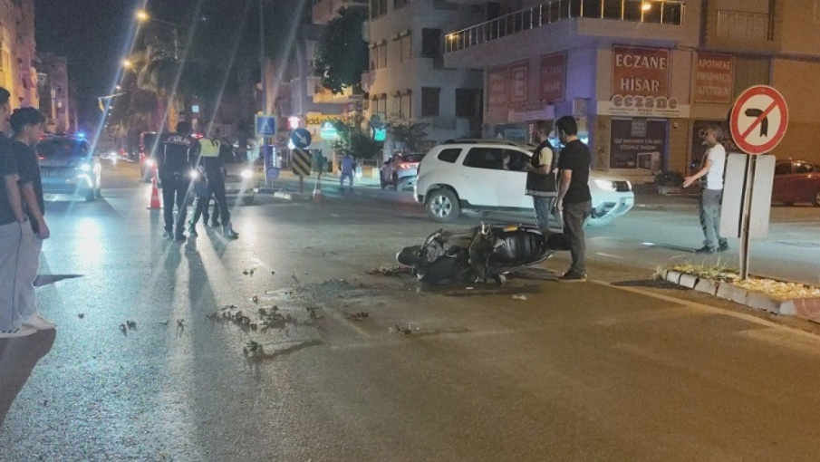 Manavgat'ta otomobil ile motosiklet çarpıştı: 2 yaralı