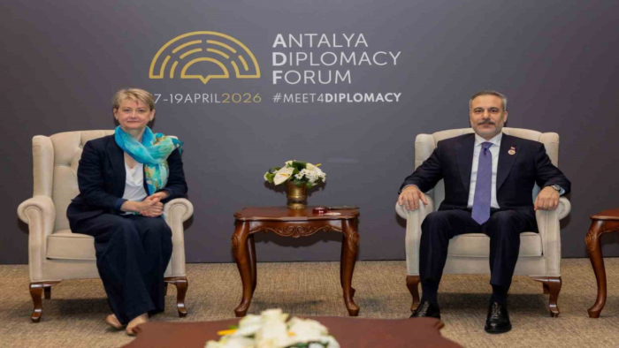 Hakan Fidan, İngiltere Dışişleri Bakanı Cooper ile Görüştü