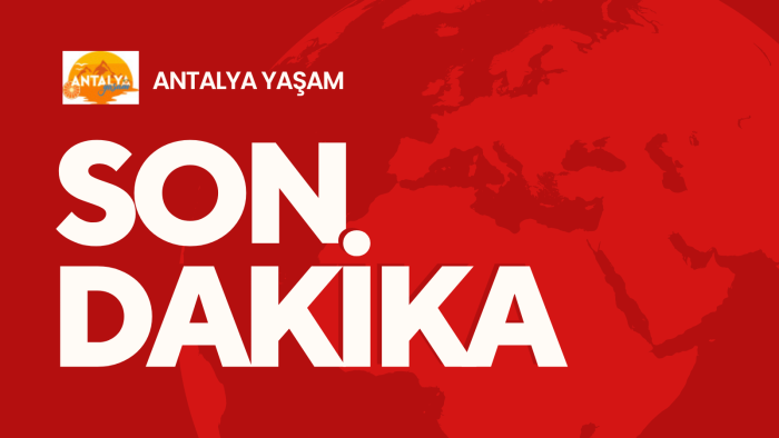 Finike'de elektrik direğine çarpan motosikletli hayatını kaybetti